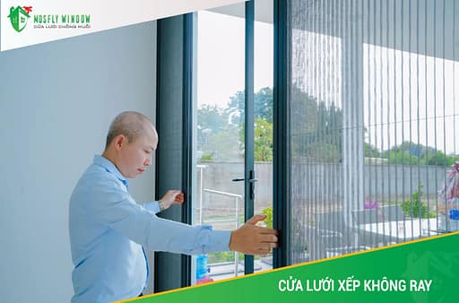 Cua-luoi-chong-muoi-xep-khong-ray-mosfly Cửa lưới chống muỗi xếp không ray màu xám